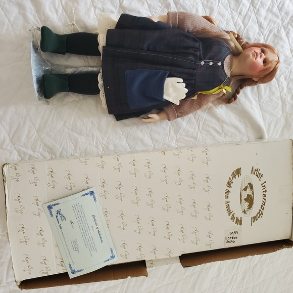 KAYE WIGGS 24 PORCELAIN DOLL - Picture 9 of 16